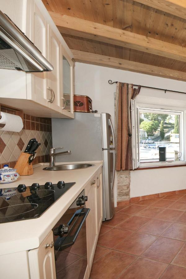 Seaside Holiday House Maslinica, Solta - 13965 Grohote Exterior photo